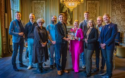 gf2035-us-takomst-met-burgemee